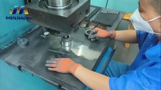 Processtroom van snijgereedschappen van gecementeerd carbide｜Aflevering 5 · Elektrische persverdichting